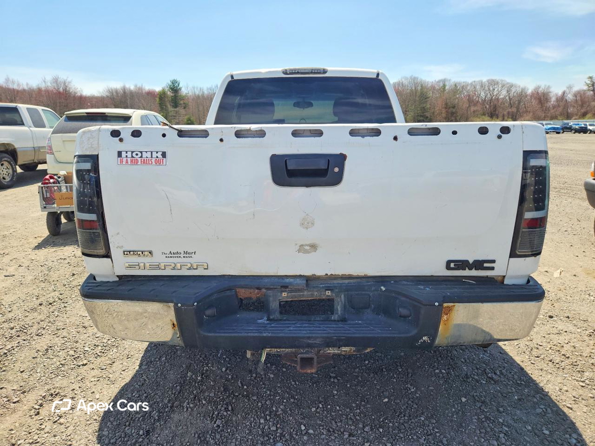 GMC Sierra 2010
