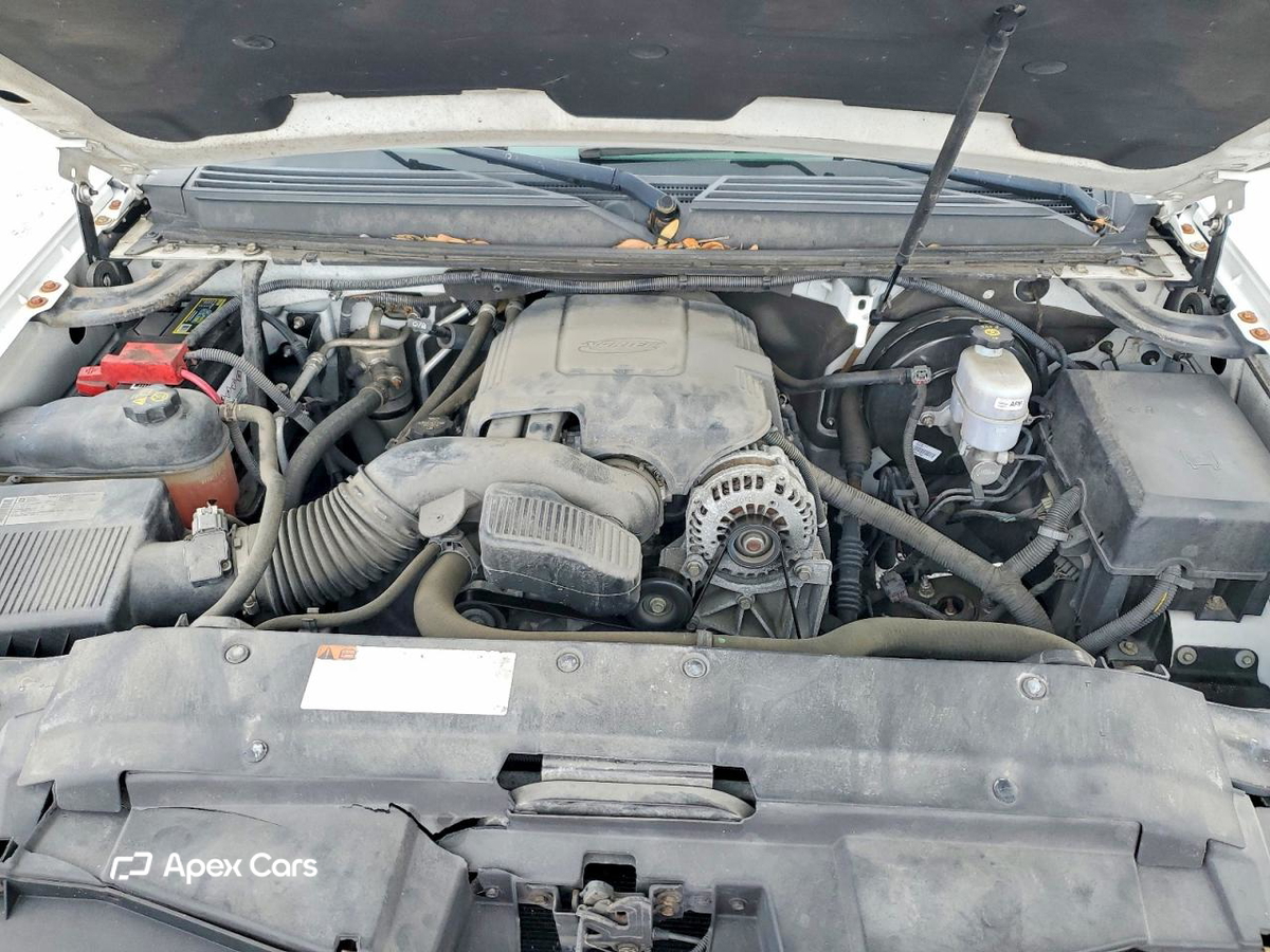 Chevrolet Suburban 2012