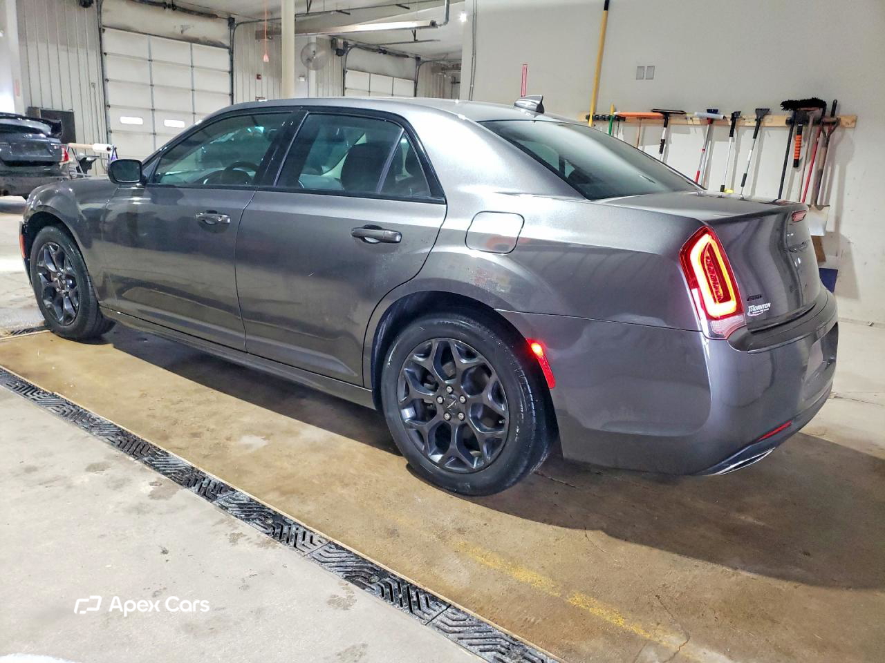 Chrysler 300 2022