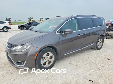 Chrysler Pacifica 2017 - Zdjęcie 1 z 14