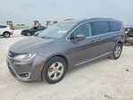 Chrysler Pacifica 2017
