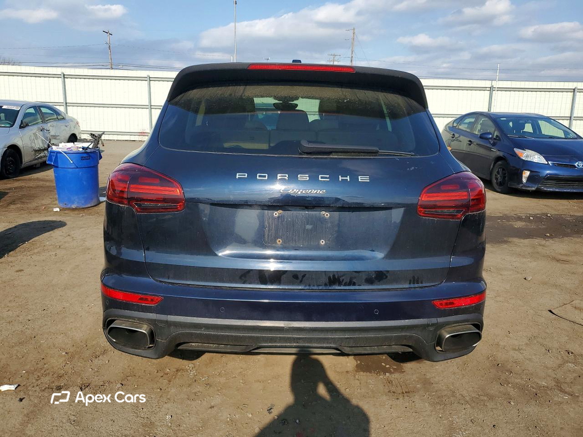 Porsche Cayenne 2016