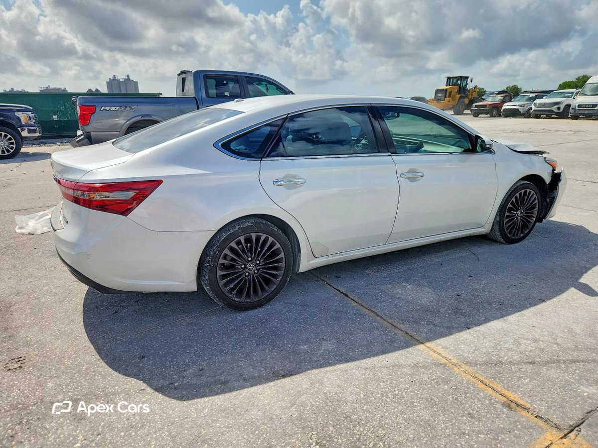 Toyota Avalon 2016