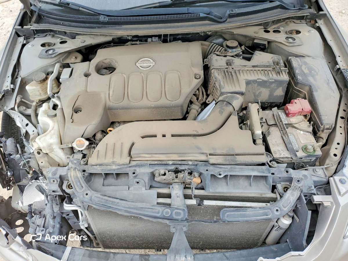 Nissan Altima 2012