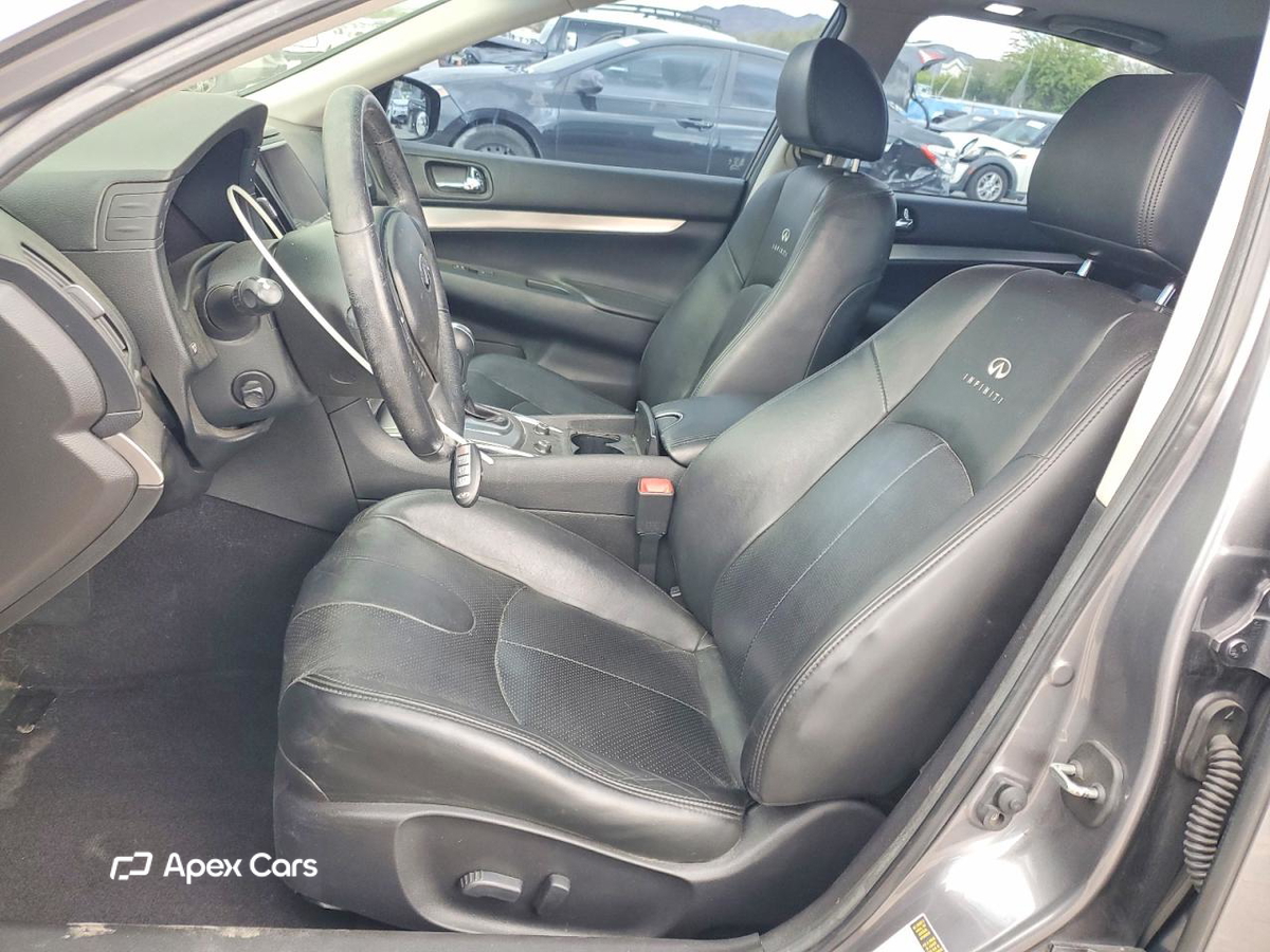 Infiniti G 2013
