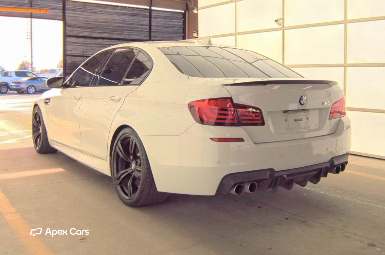 BMW M5 2013