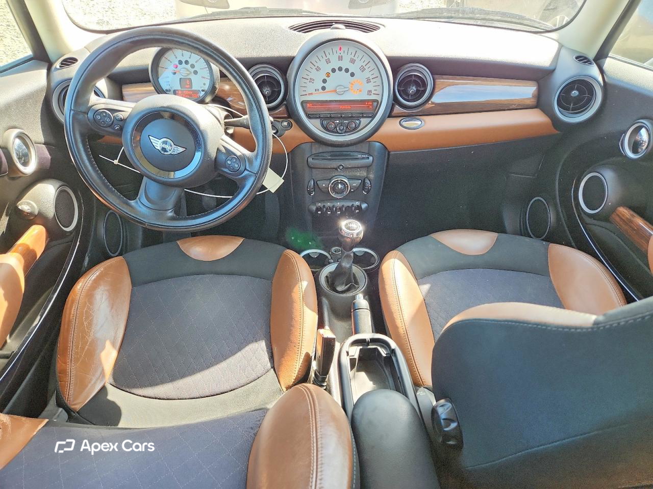 MINI Cooper 2011