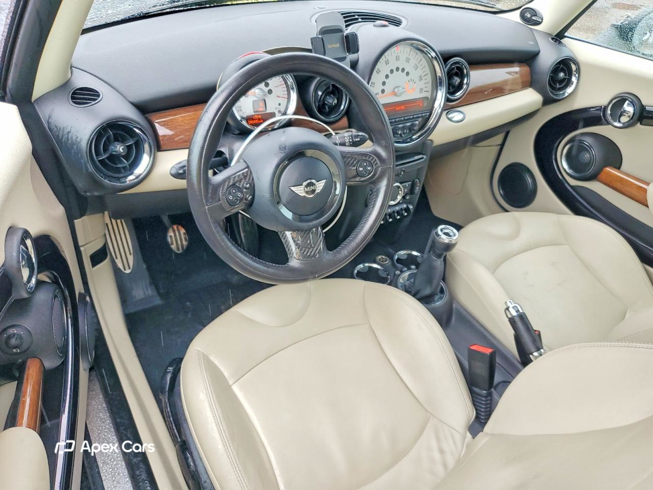MINI Cooper 2011
