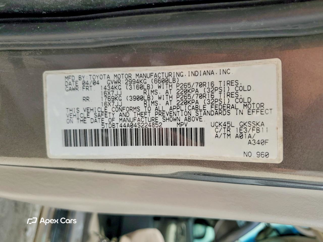 Toyota Sequoia 2004