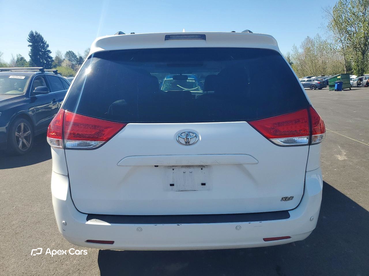 Toyota Sienna 2011