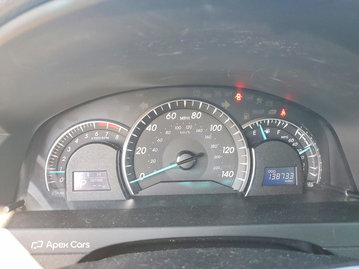 Toyota Camry 2012