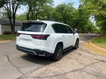 Lexus LX 2024