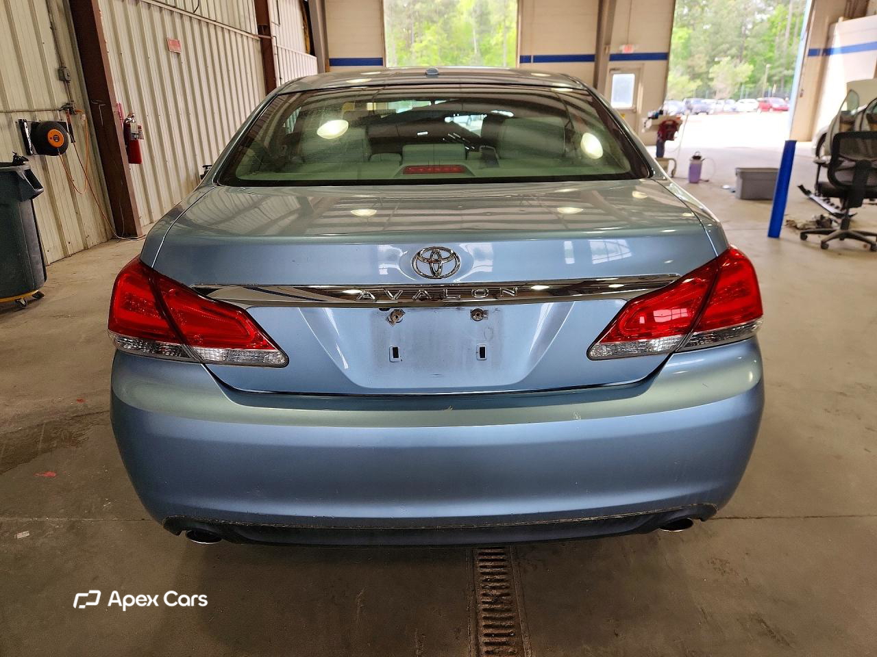 Toyota Avalon 2011