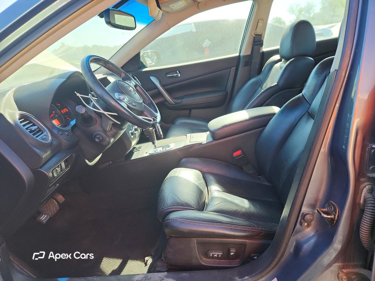 Nissan Maxima 2010