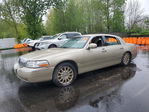 Lincoln Town Car 2006
