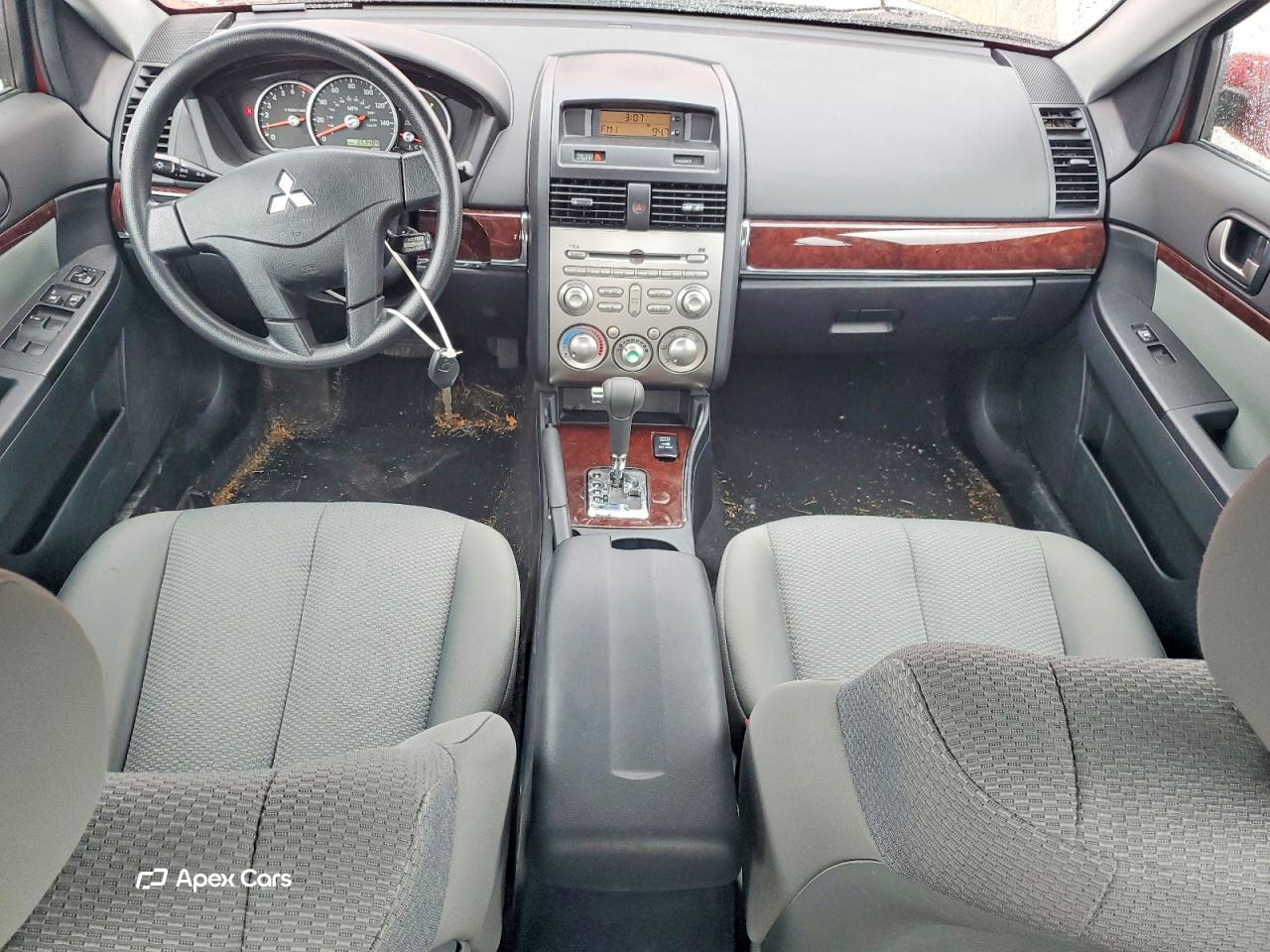 Mitsubishi Galant 2009