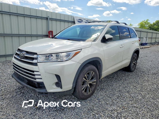 Toyota Highlander 2018 - Image 1 of 13