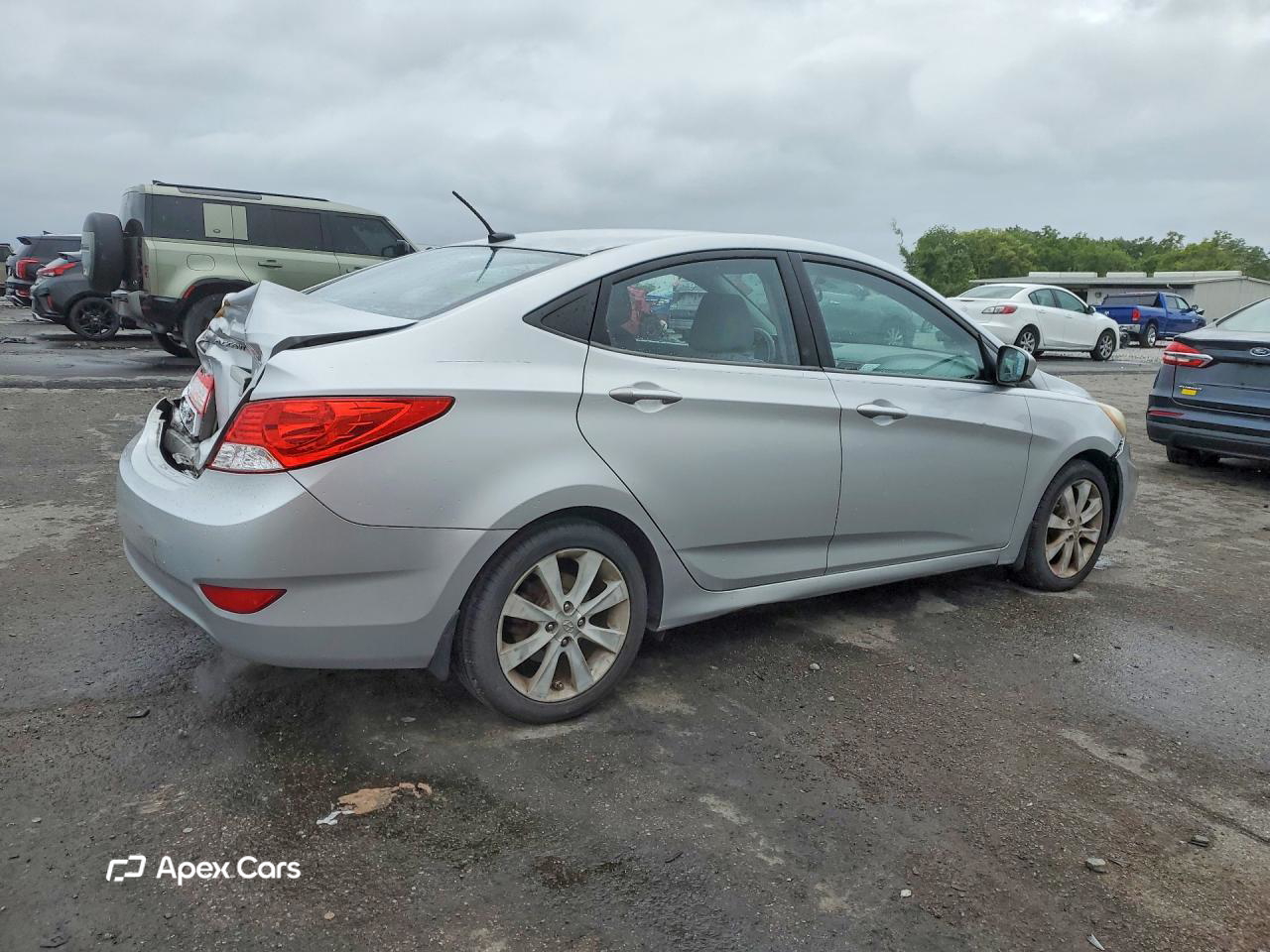 Hyundai Accent 2012