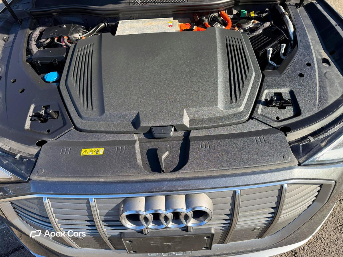 Audi e-tron 2019