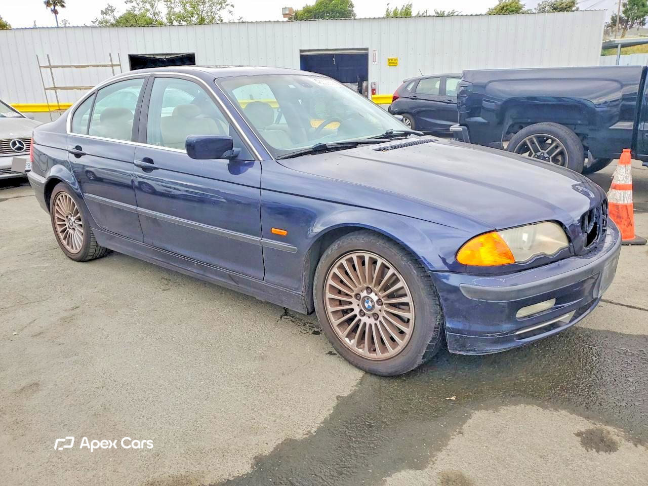 BMW Series 3 2001