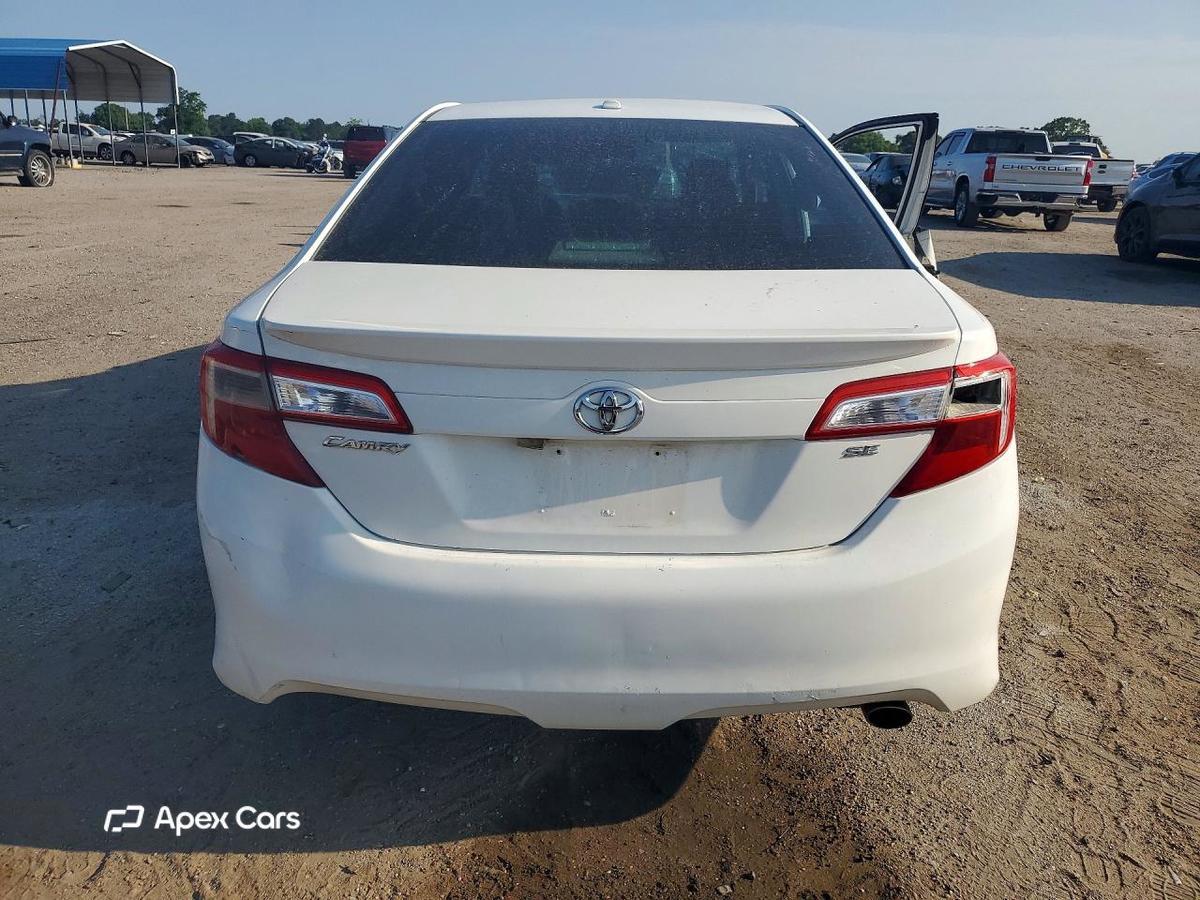 Toyota Camry 2012