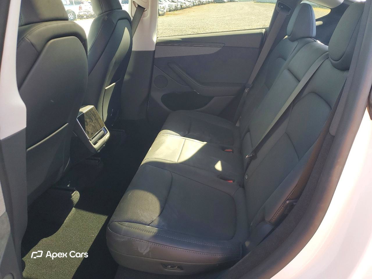 Tesla Model Y 2026