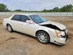 Cadillac DTS 2010