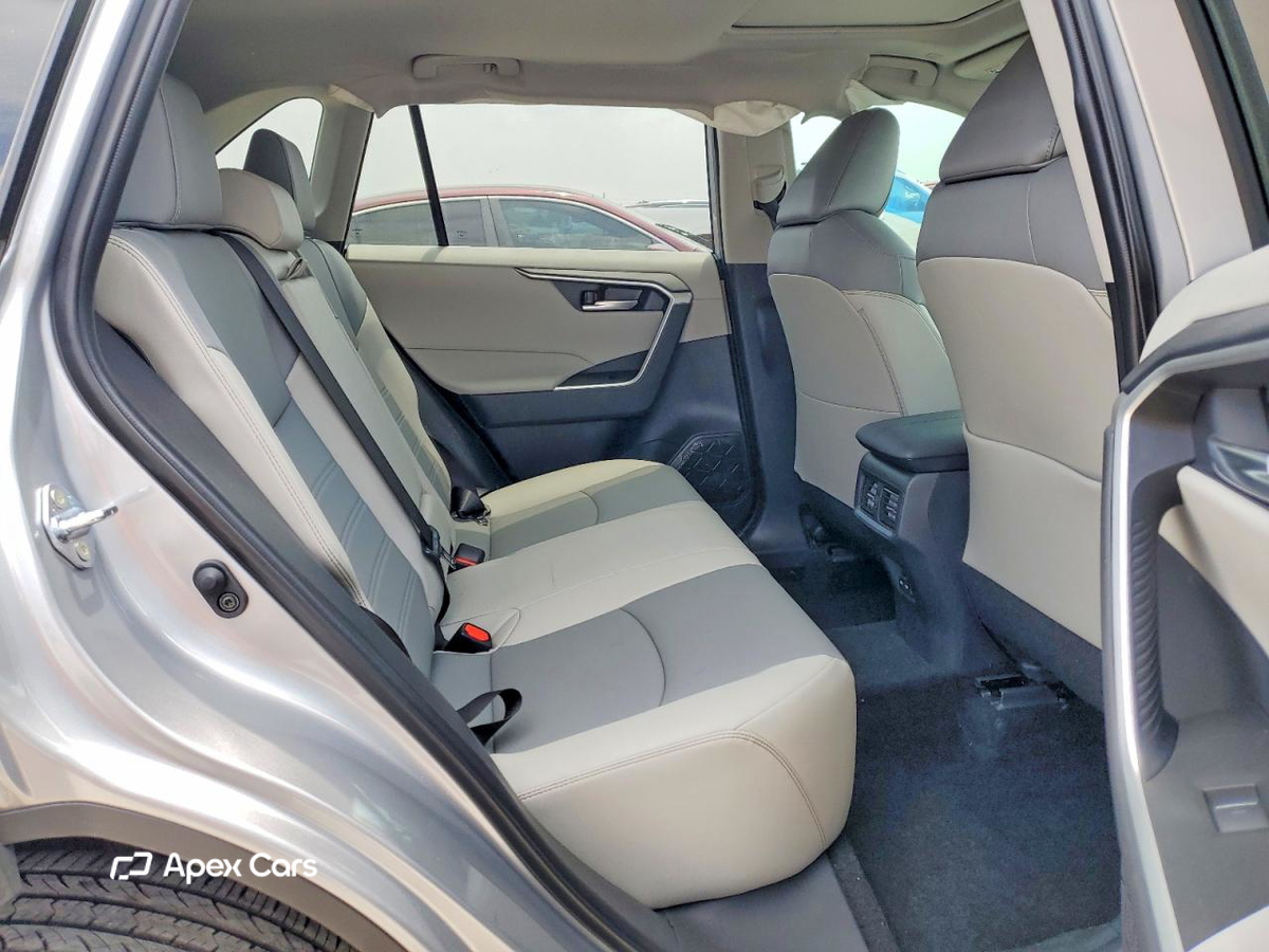 Toyota RAV 4 2025