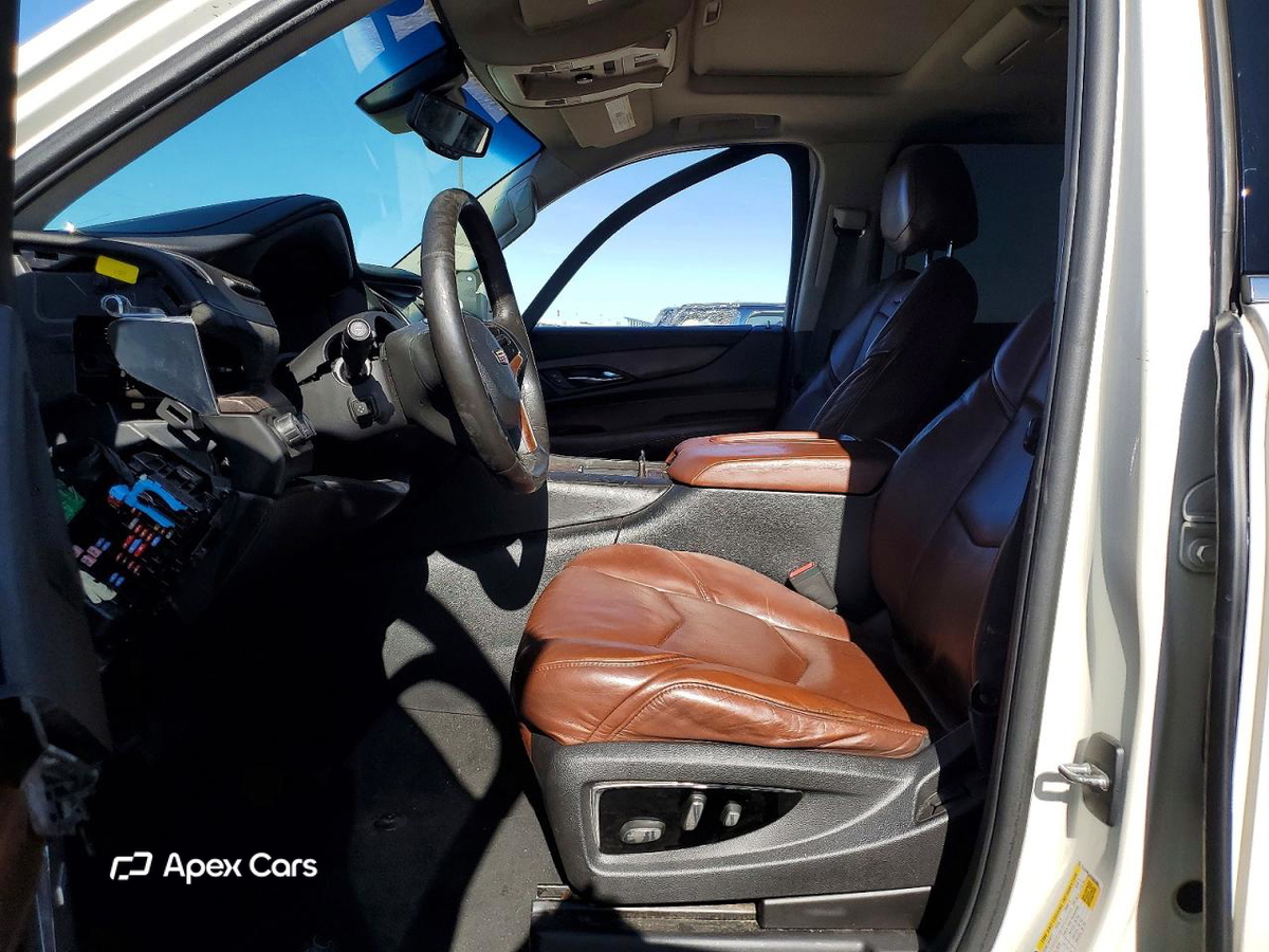 Cadillac Escalade 2015
