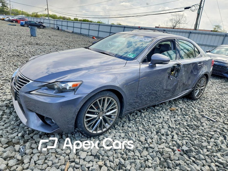 Lexus IS 2015 - Image 1 of 12