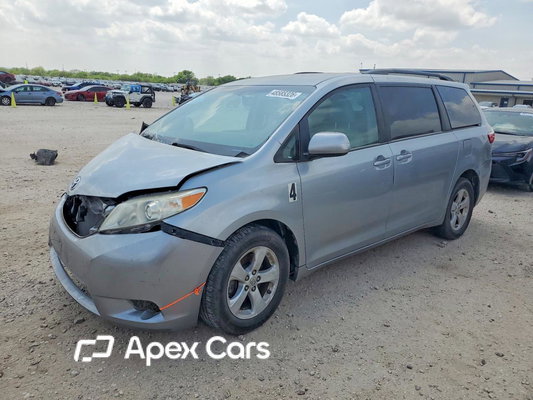Toyota Sienna 2017 - Image 1 of 12