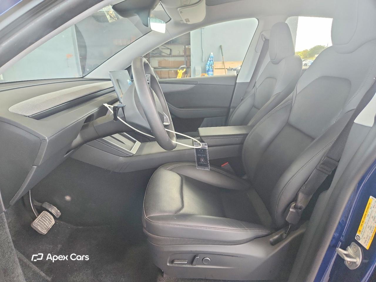 Tesla Model Y 2026
