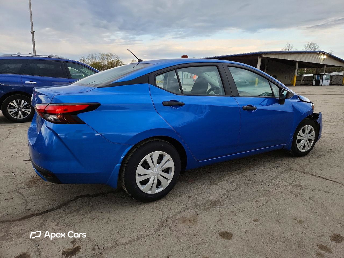Nissan Versa 2021