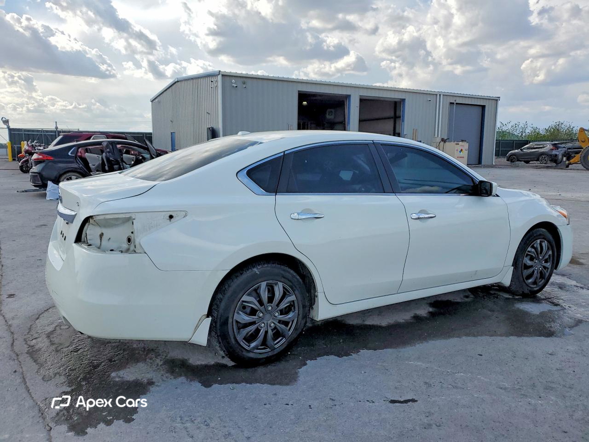 Nissan Altima 2015