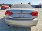 Volkswagen Passat 2014