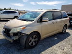 Toyota Sienna 2011