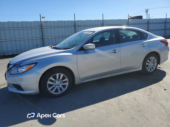 2018 Nissan Altima - Image 1 of 5