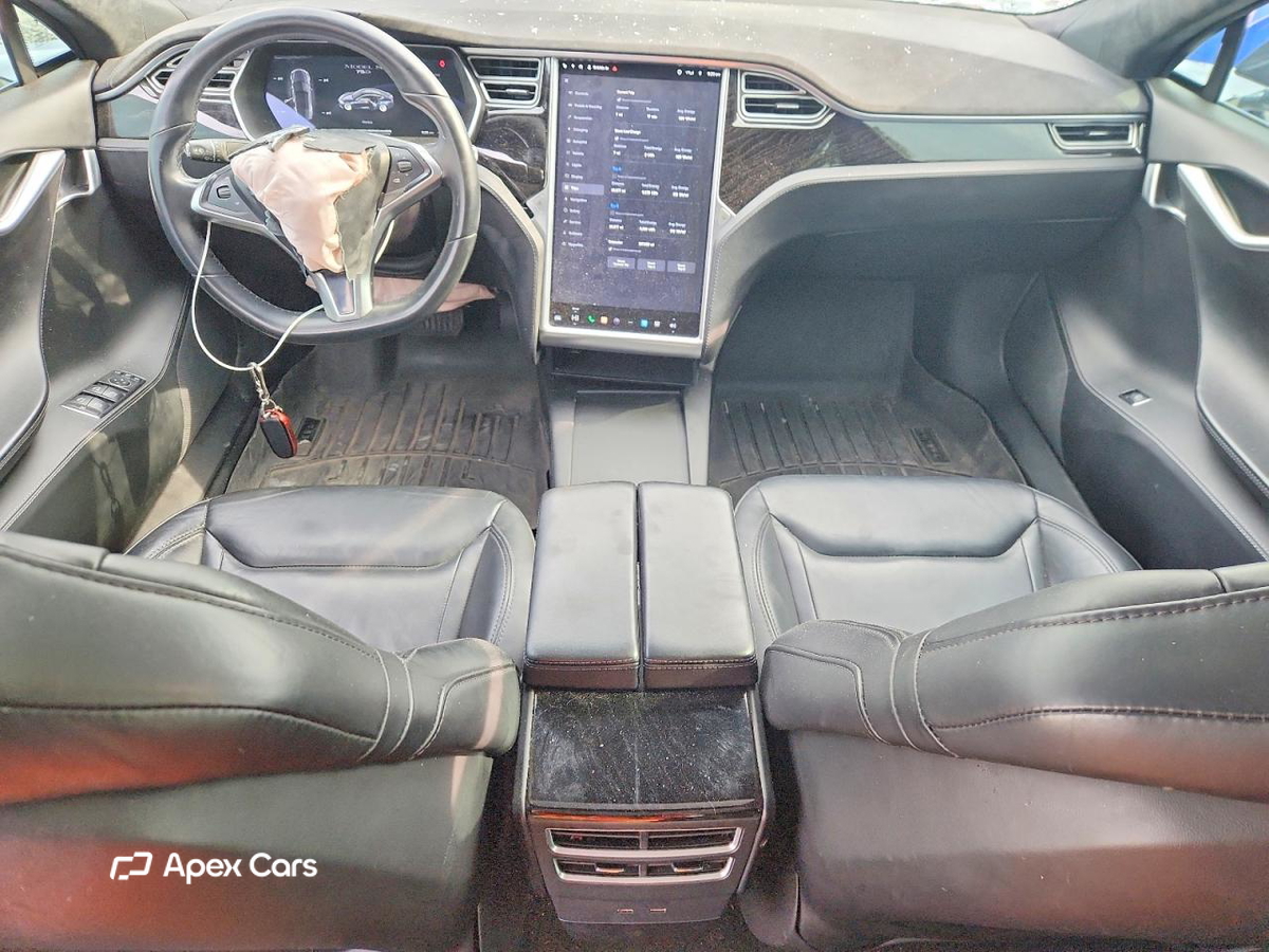 Tesla Model S 2016