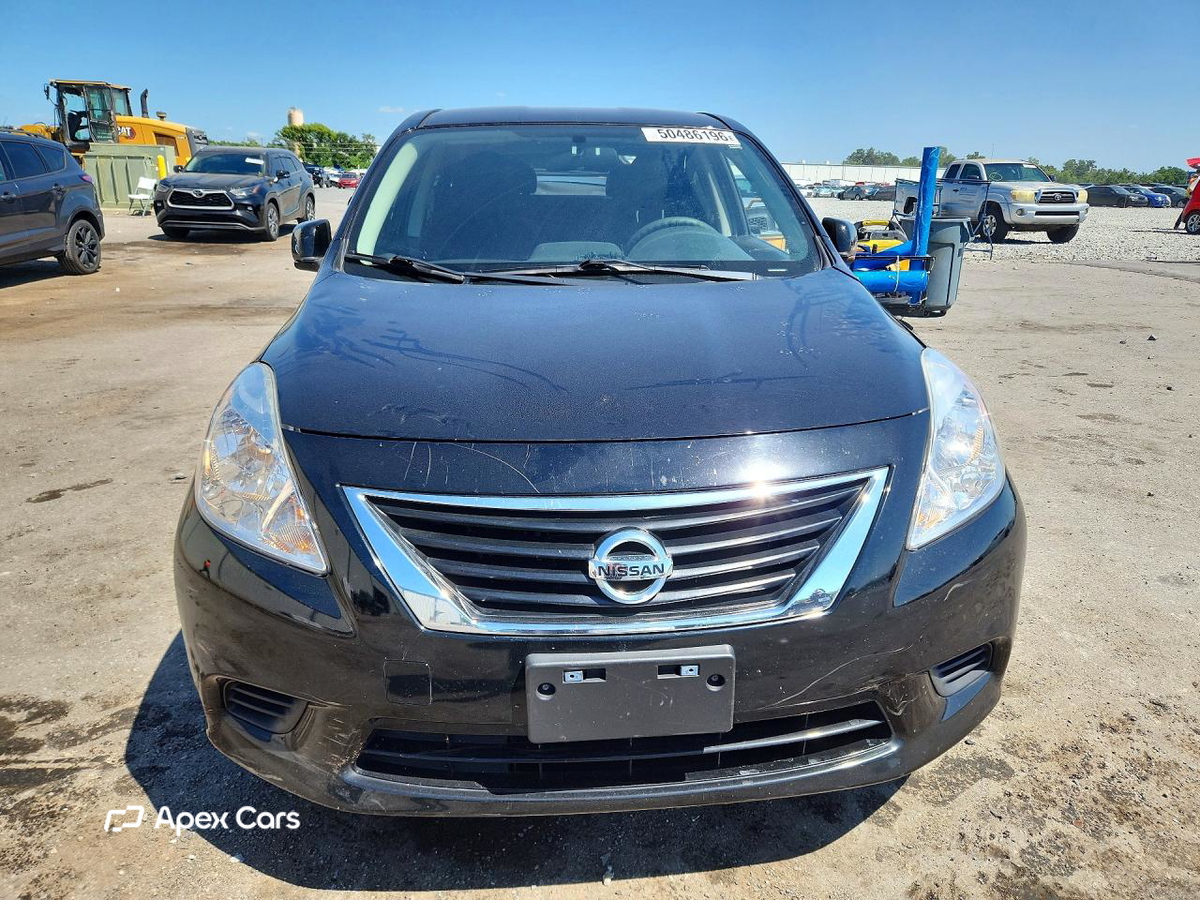 Nissan Versa 2014