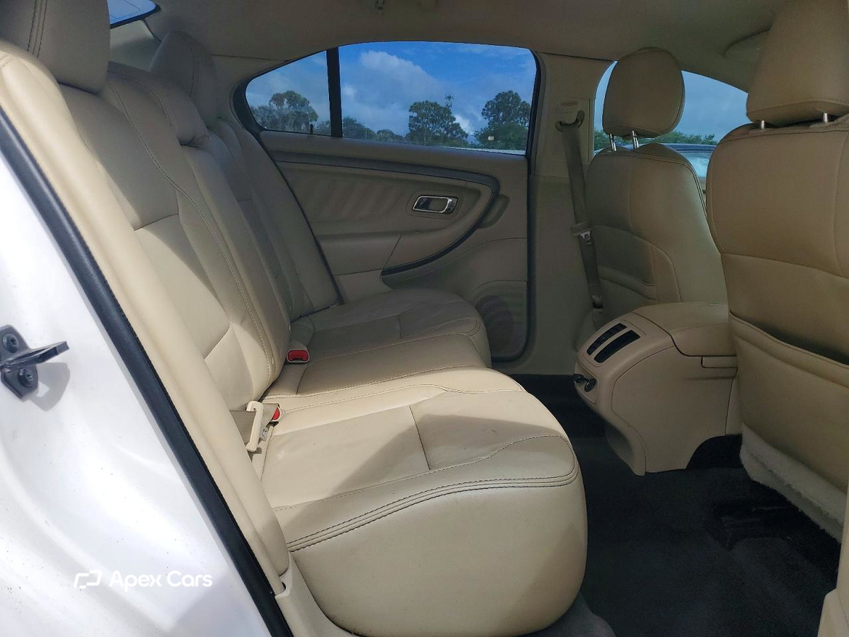 Ford Taurus 2014