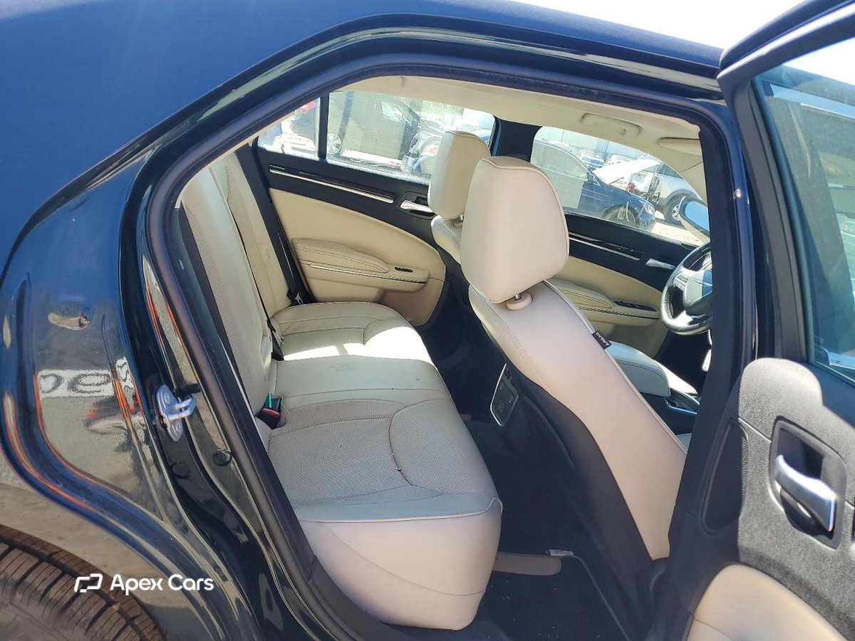 Chrysler 300 2016