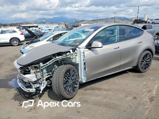 Tesla Model Y 2023 - Zdjęcie 1 z 15