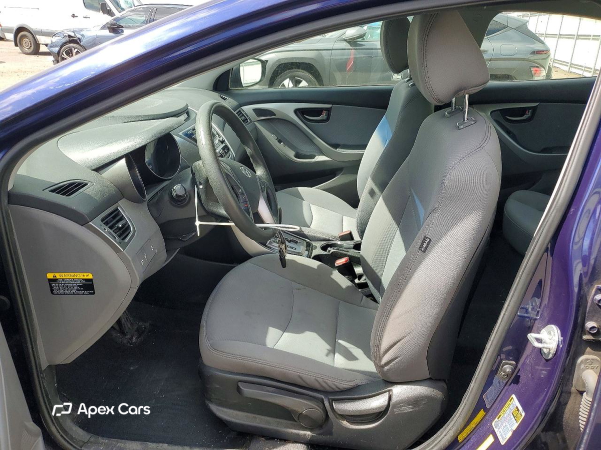 Hyundai Elantra 2013