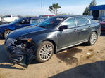 Lincoln MKS 2011