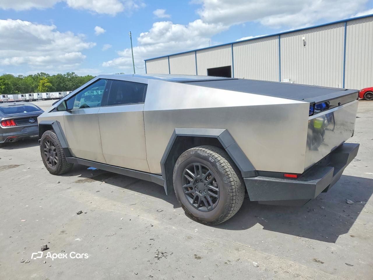 Tesla Cybertruck 2024