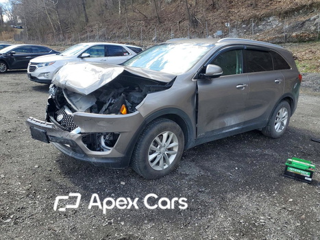 Kia Sorento 2016 - Image 1 of 14