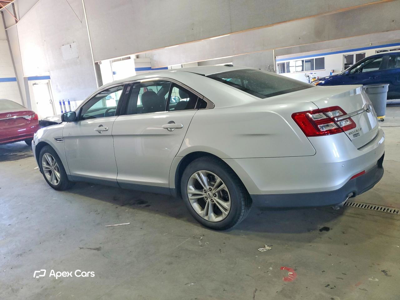 Ford Taurus 2016
