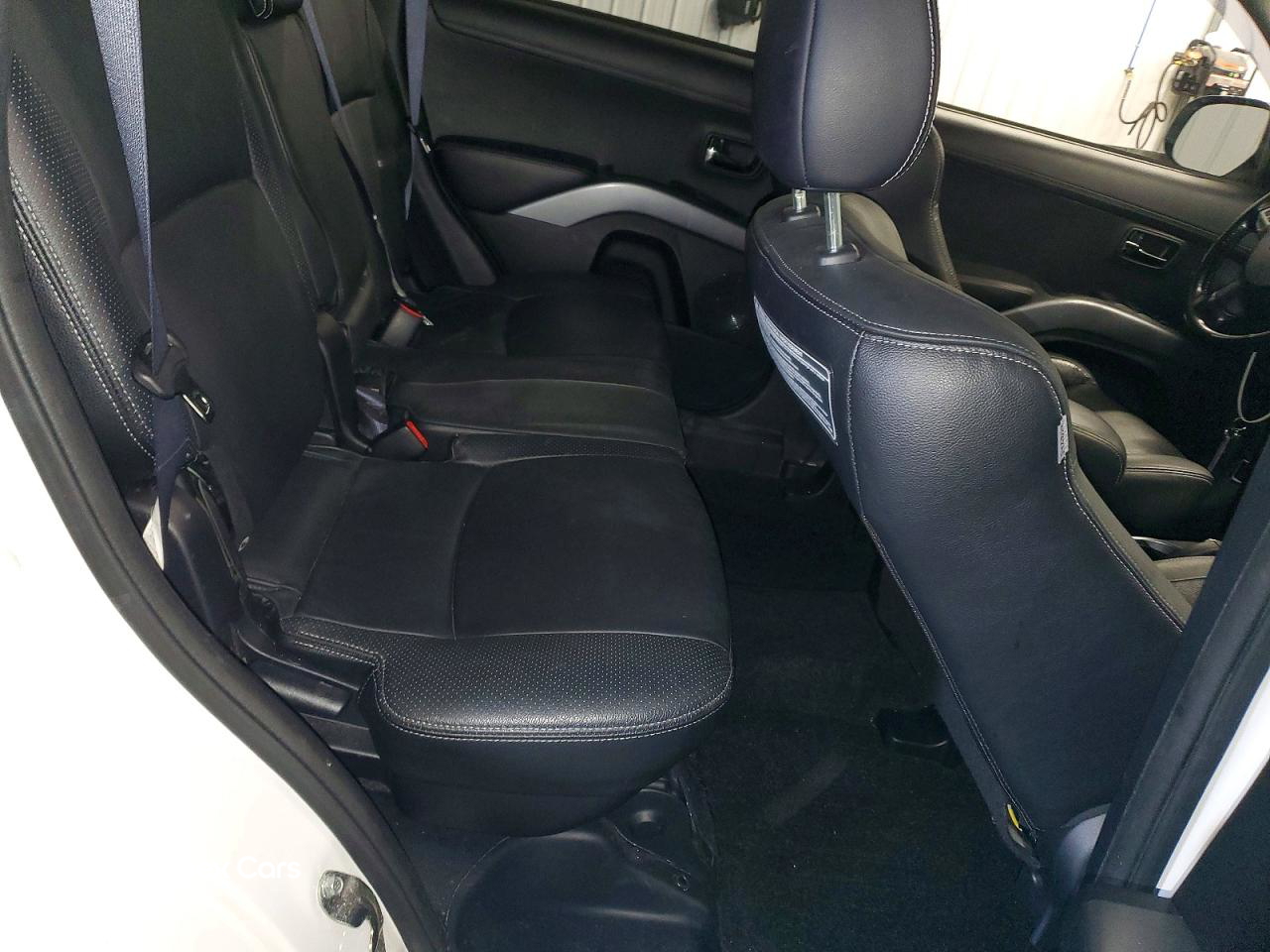 Mitsubishi Outlander 2012