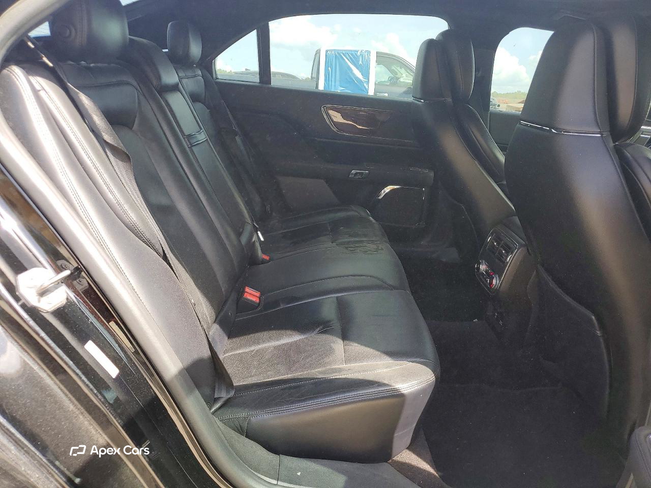 Lincoln Continental 2017