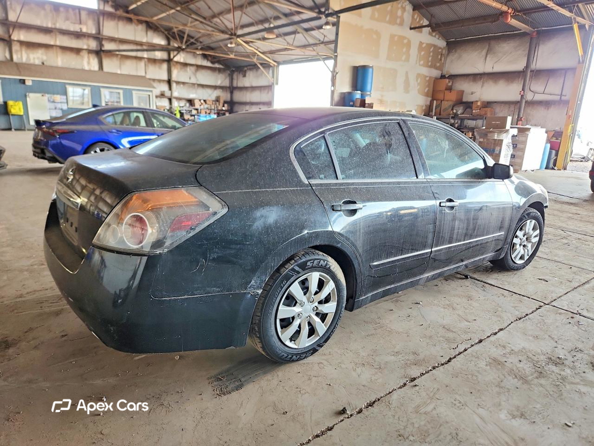 Nissan Altima 2012